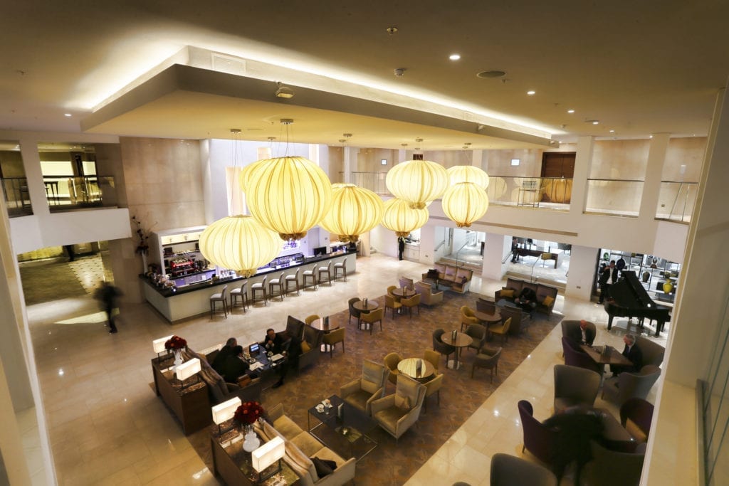 London Hilton Metropole Hotel - Edg Bar